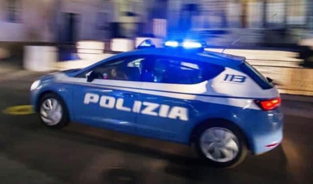 Polizia mala-movida bat